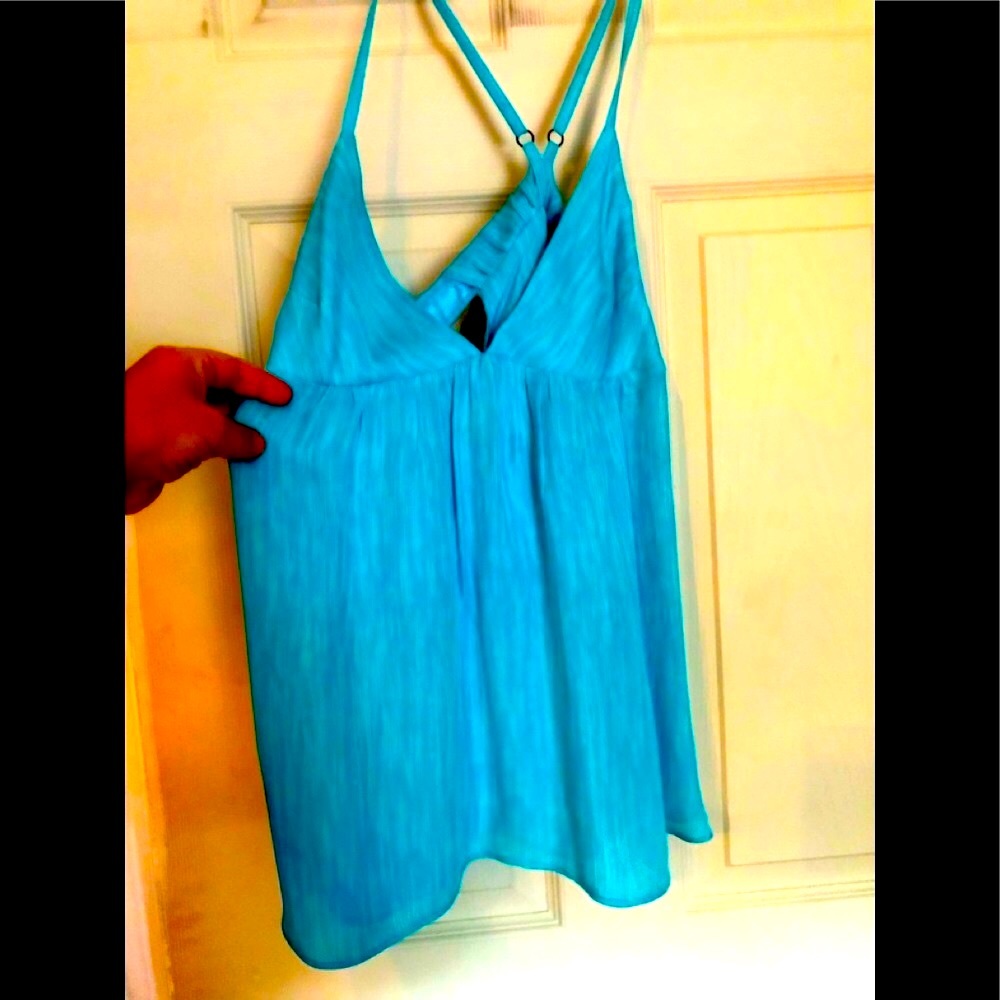 Alice and Olivia tank 💙